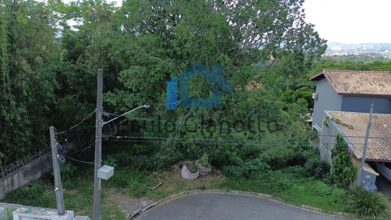 Imagem Terreno à venda em Condomínio na Granja Viana
