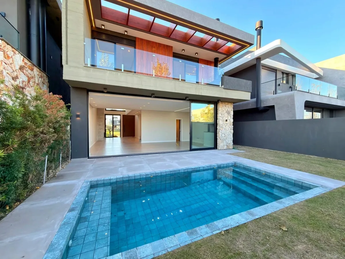 Imagem Casa 4 suítes com piscina - Condomínio Sunset, Xangri-lá