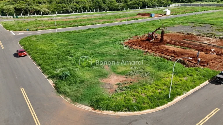 Imagem Terreno à venda no Condomínio Luiza, em Paulínia, com 308 metros quadrados e topografia plana, id...