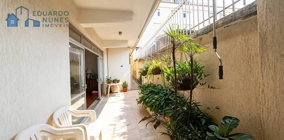 Imagem Casa à Venda no Santo Antônio, com 8 Quartos, 03 vagas, 396 m² de Lote