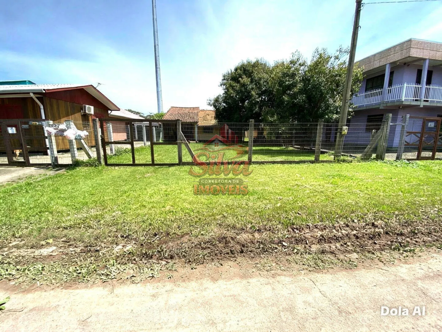 Imagem Casa 4 dormitórios em região de moradores no Mariluz