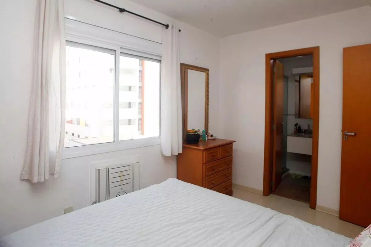 Imagem Apartamento com 2 dormitórios com 58.35m² no bairro Bom Fim