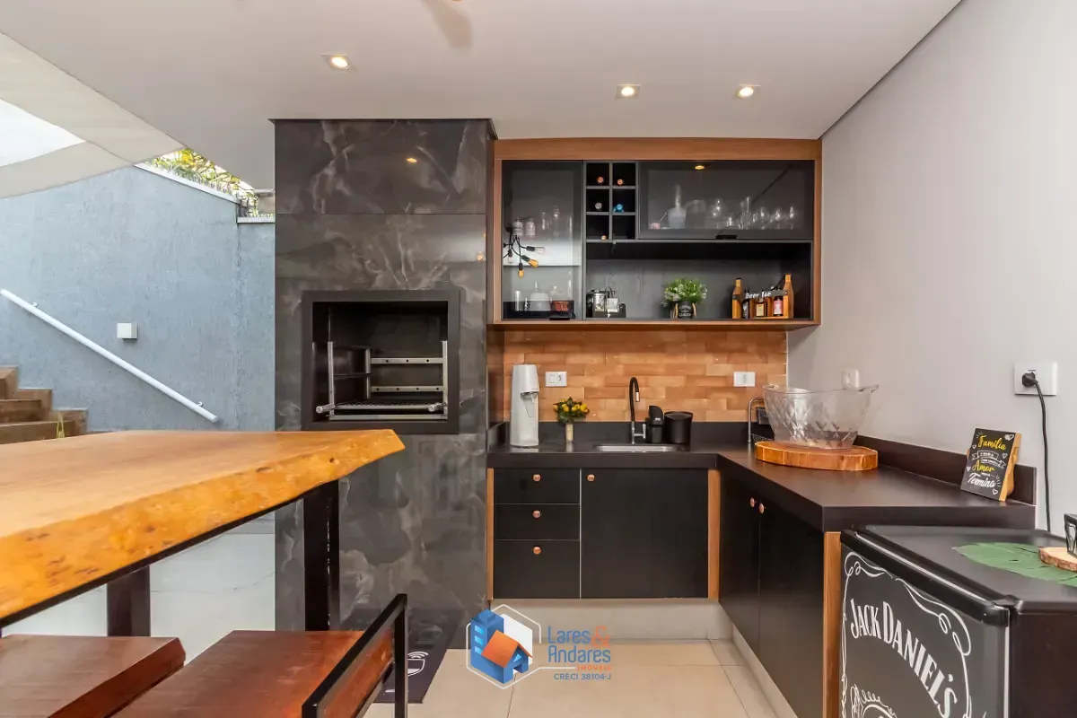 Imagem Sobrado para venda em City Pinheirinho com 3 quartos, sendo 1 suíte, 153m²