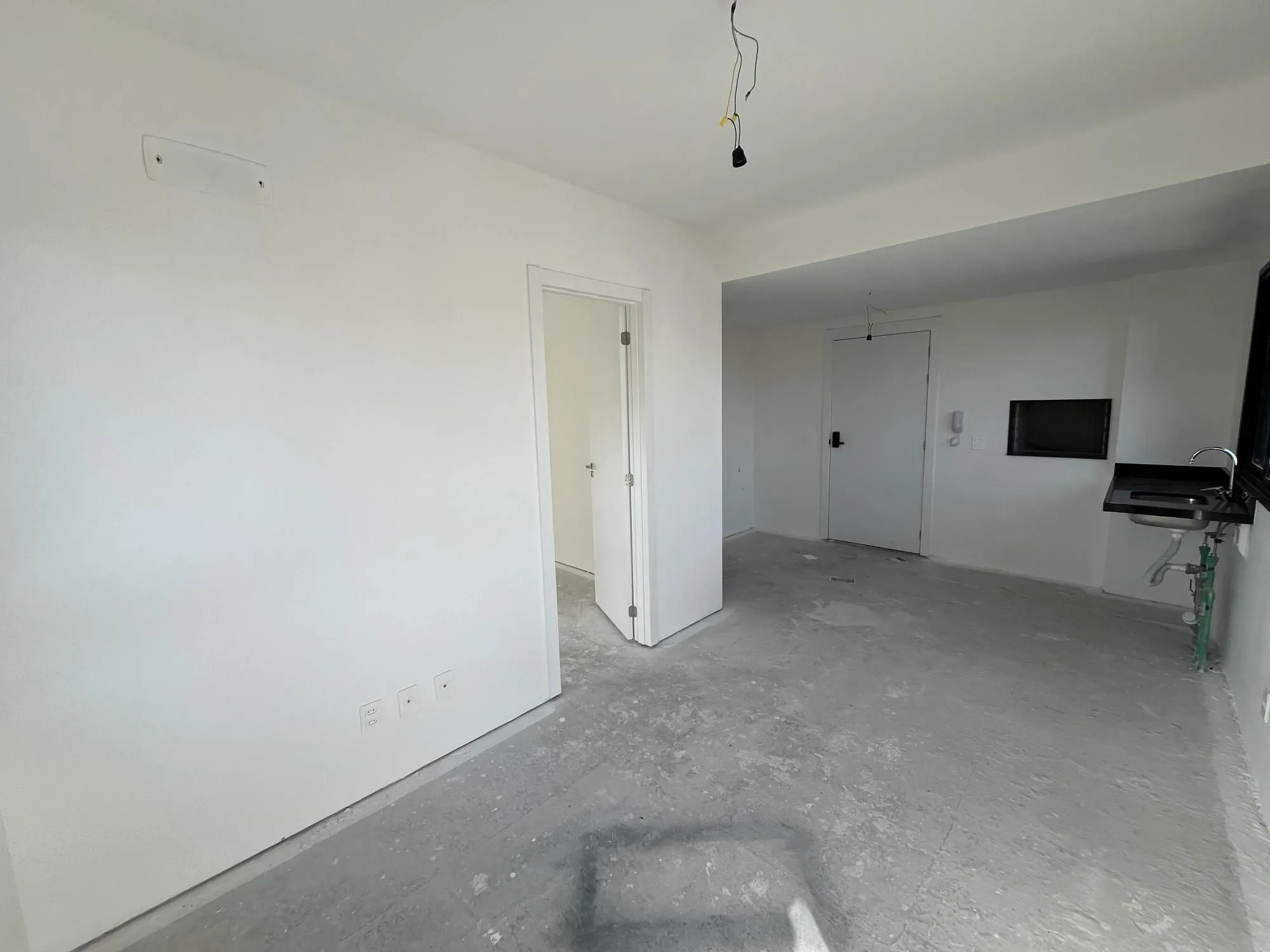 Imagem Apartamento de 1 quarto e 1 vaga de garagem no GO CARLOS GOMES