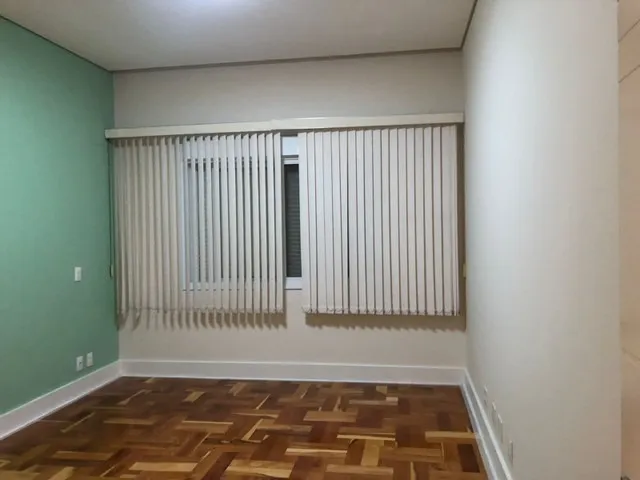 Imagem Magnífico sobrado, em estilo moderno, no Lago Azul Residencial e Golfe Clube com 550m².