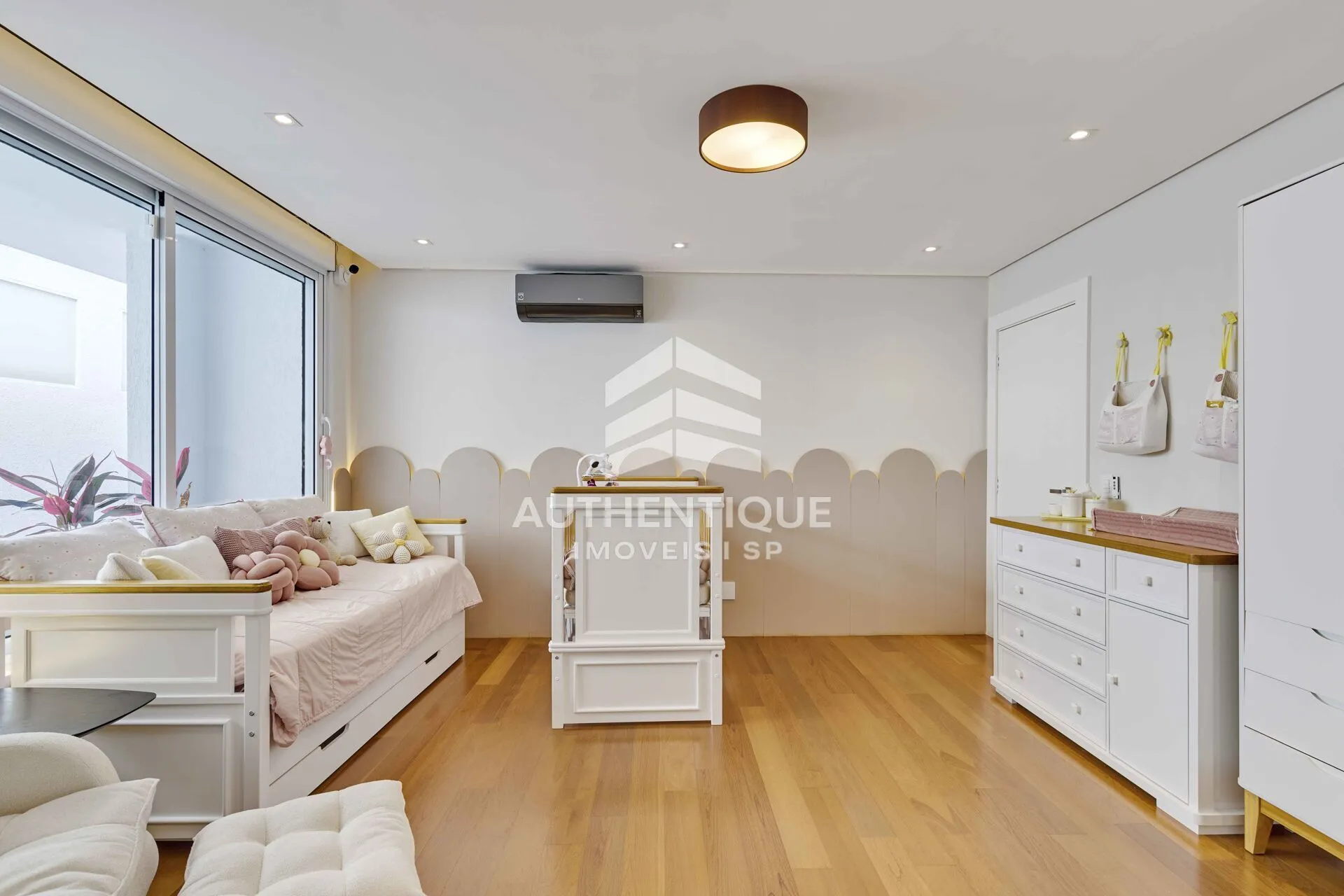 Imagem Casa Alto Padrão no bairro Jardim Marajoara à venda