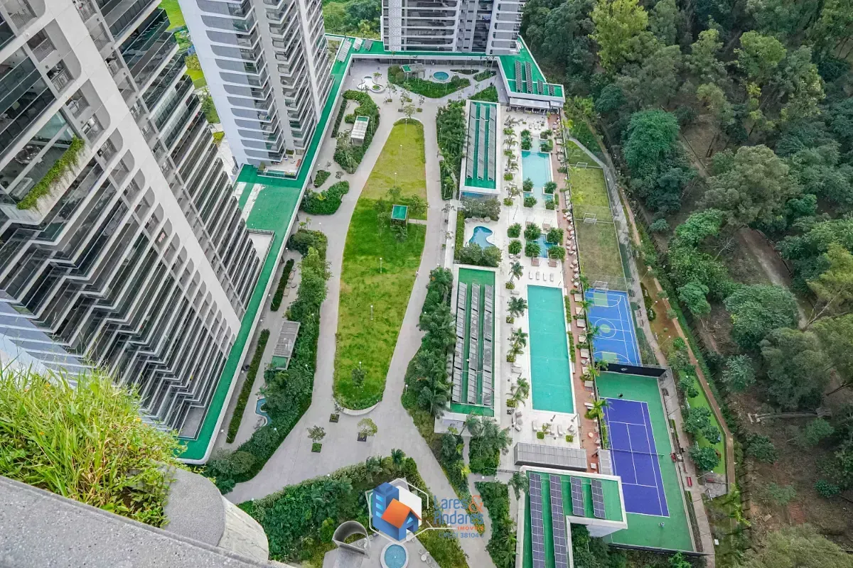 Imagem Duplex para venda em Jardim Fonte do Morumbi com 4 quartos, sendo 4 suítes, 325m²
