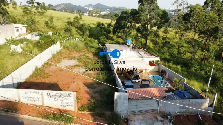 Imagem Mini Chácara com 2 dormitórios 1 banheiro Sala - Cozinha e Piscina !