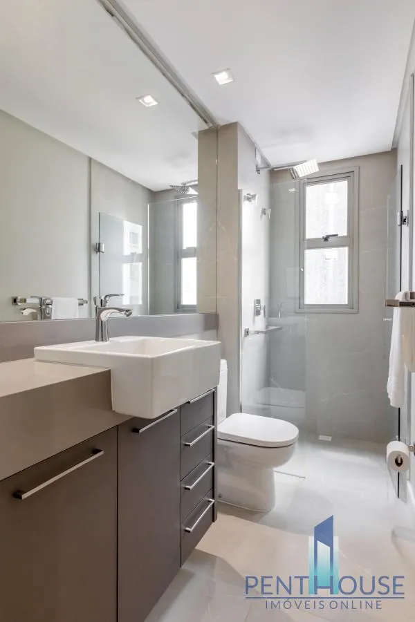 Imagem Apartamento Zona Central para Venda em Balneário Camboriú, CENTRO, 4 dormitórios, 3 suítes, 4 banheiros, 3 vagas