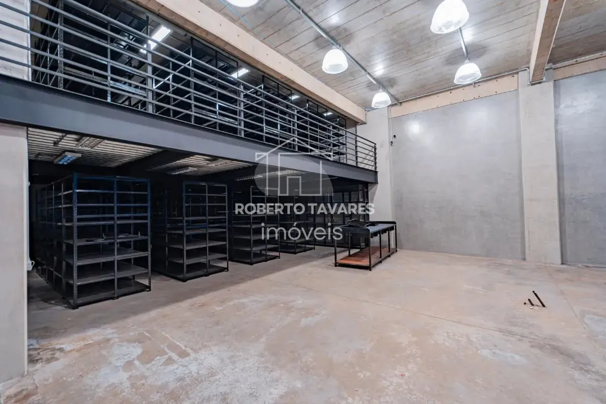 Imagem Prédio Inteiro de 1519m² no bairro Cidade Ademar, em São Paulo