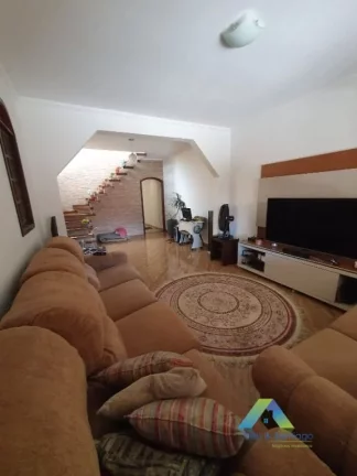 Foto do imóvel Sobrado com 3 dormitórios à venda, 280 m² por R$ 680.000,00 - Vila das Mercês