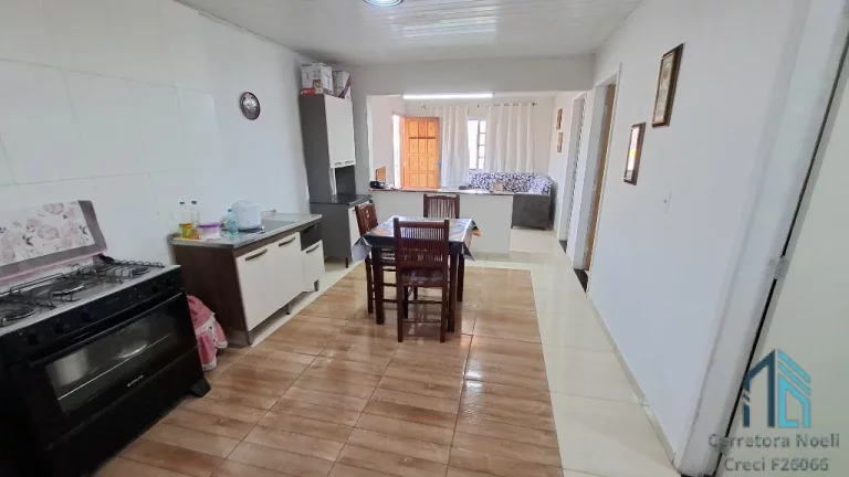 Imagem Casa a venda 03 quartos, ótimo espaço nos fundos, no Guaraituba em Colombo - PR