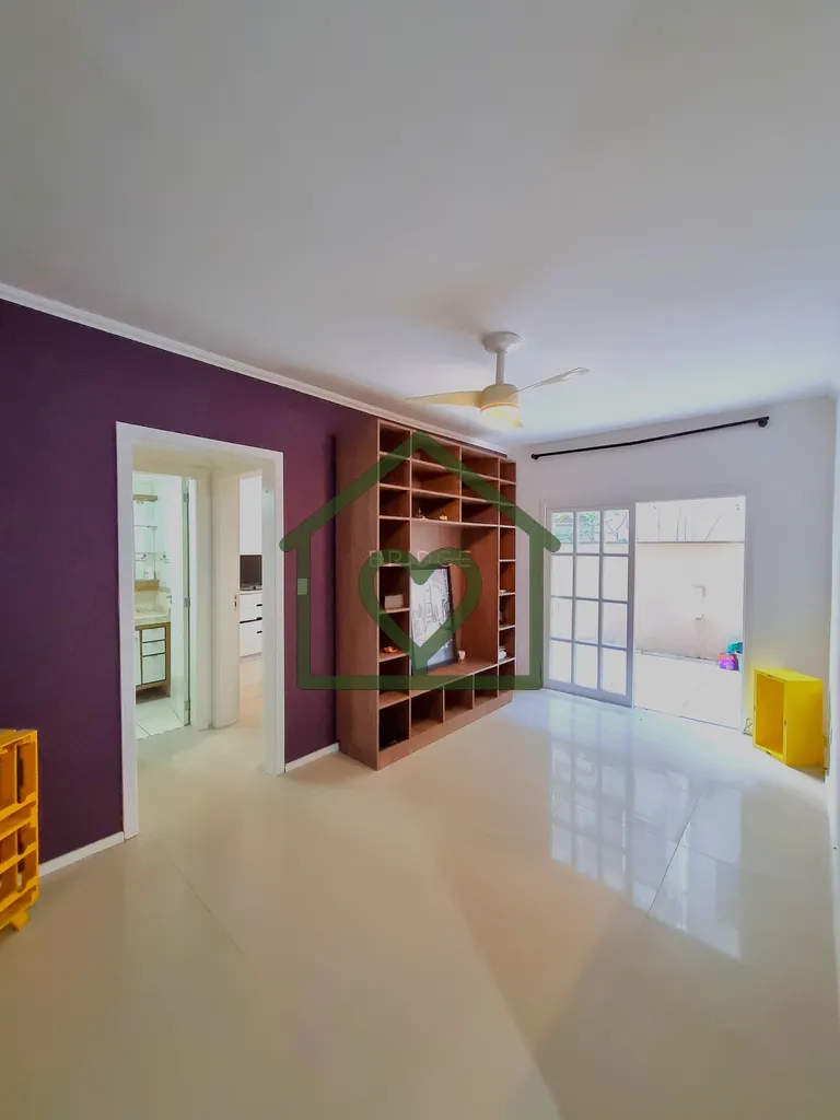 Apartamento para venda ou aluguel no bairro Mont Serrat, em Porto Alegre, com aproximadamente 48 m²...