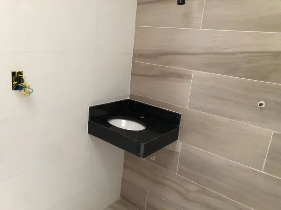 Imagem Sobrado com 2 dormitórios à venda, 60 m² por R$ 390.000,00 - Caiçara - Praia Grande/SP