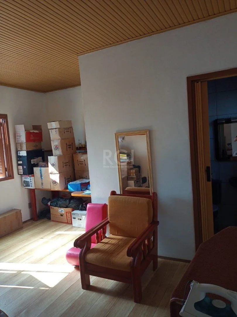 Imagem Casa para Venda - 180m², 3 dormitórios, sendo 1 suites, 2 vagas - Vila Nova