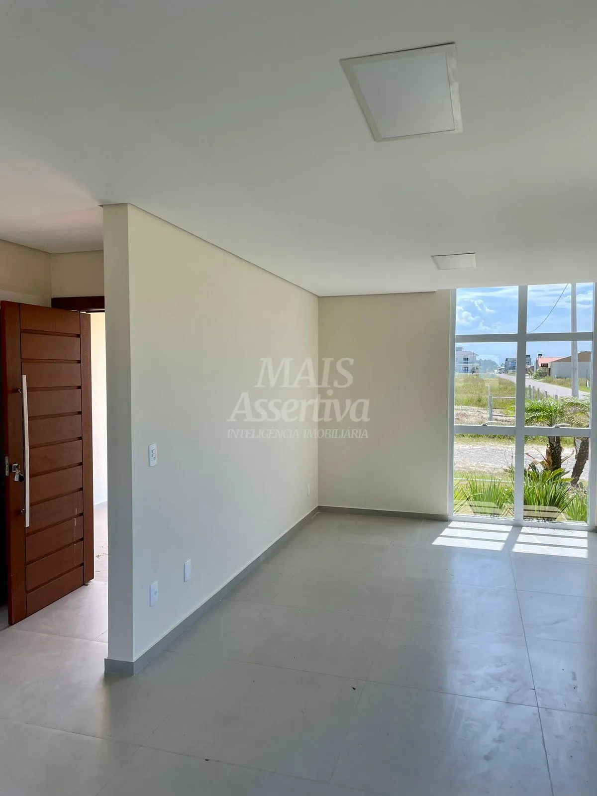 Imagem Lindo Sobrado para venda em Balneário Gaivota Praia Turimar