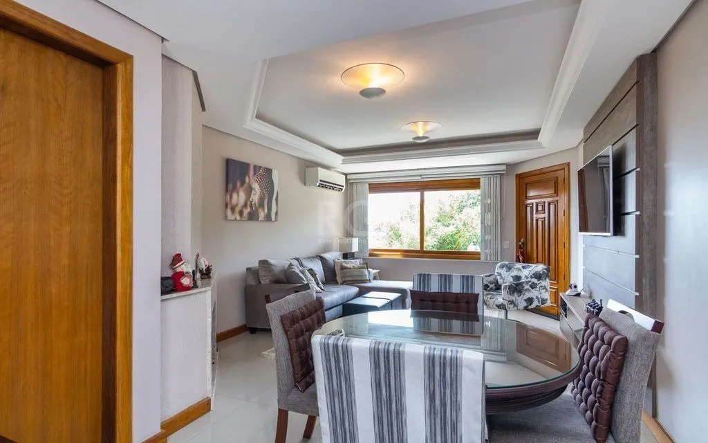 Imagem Casa Condominio de 3 dormitórios 3 vagas - bairro Nonoai
