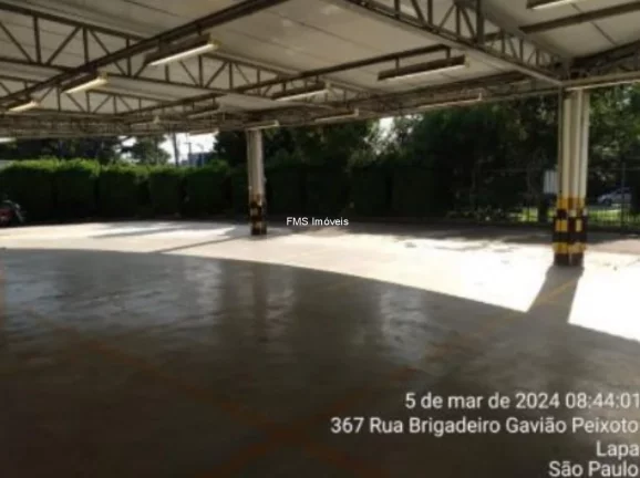 Imagem Prédio comercial com 935m² na Lapa.