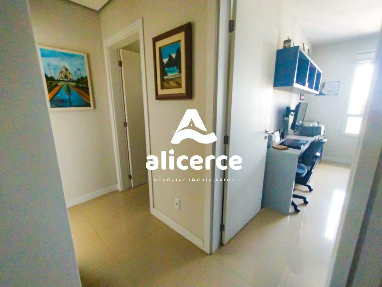 Imagem Apartamento à venda com 3 quartos 2 suítes, 137,3m² em Estreito Florianópolis