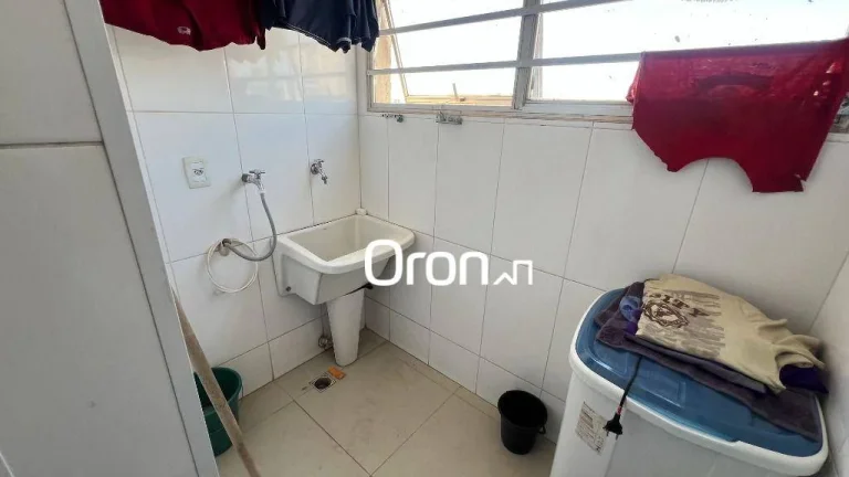 Imagem Apartamento com 2 dormitórios à venda, 60 m² por R$ 305.000,00 - Setor Central - Goiânia/GO