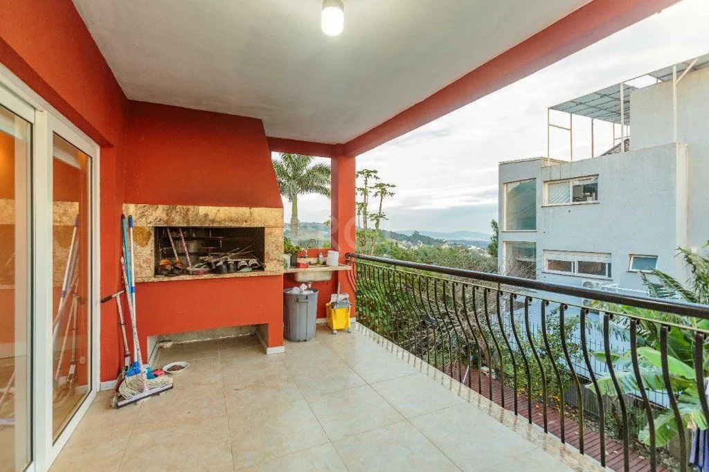 Imagem Casa de 498m², bairro Teresópolis