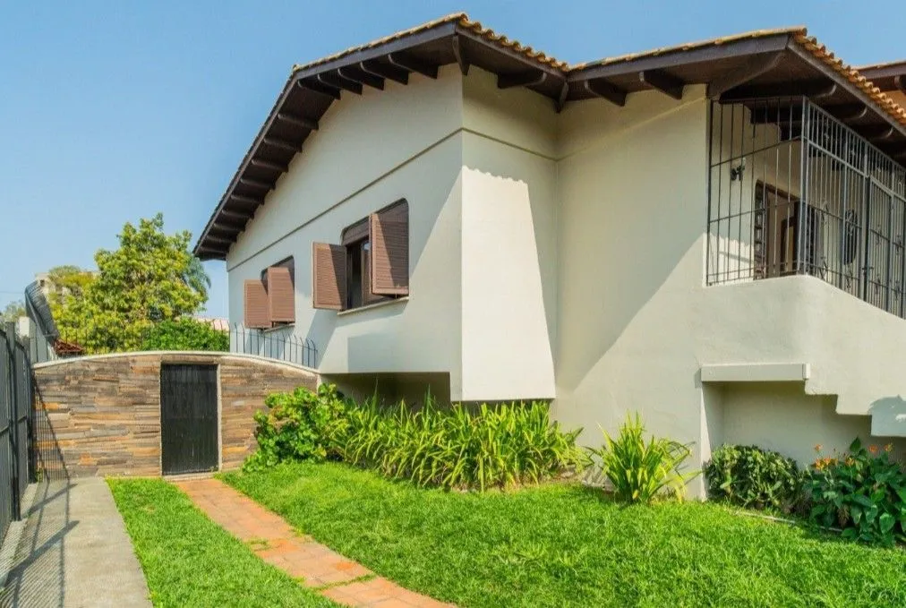 Imagem Casa 3 dormitórios com 2 vagas Bairro Teresópolis
