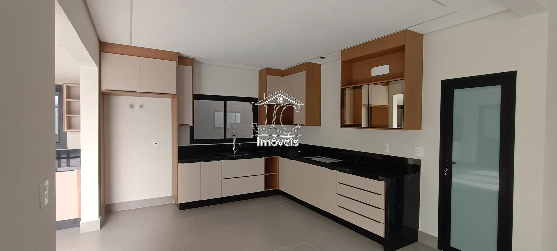 Imagem Casa com 3 suítes no Condomínio Portal do Jequitiba-Valinhos