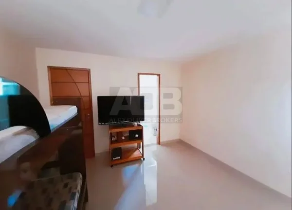 Imagem Casa à venda em Vargem Grande, 4 quartos, 3 vagas e 350m2 de área útil.