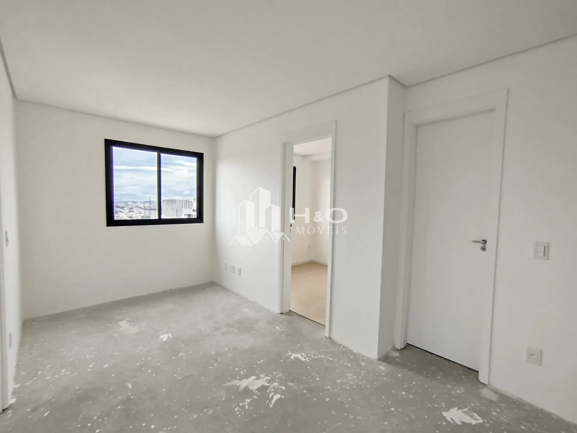 Imagem Oportunidade, Apartamento à venda no ARTUR ALVIM possui 40 metros quadrados com 2 quartos e uma vaga de garagem.