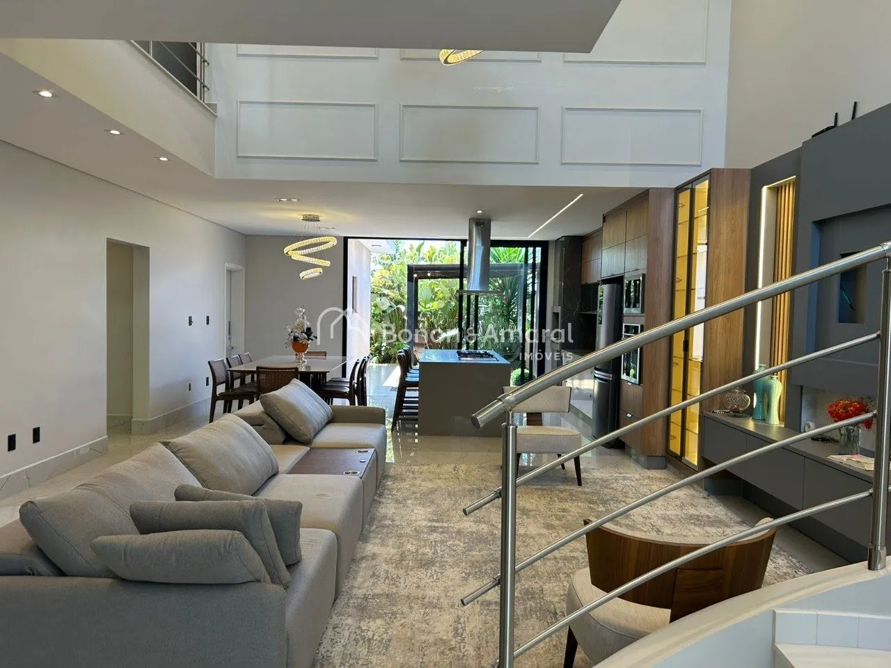 Imagem Sobrado à venda com 03 quartos por R$ 2690.000,00 no Condomínio Santorini bairro Parque Brasil 500, em Paulínia