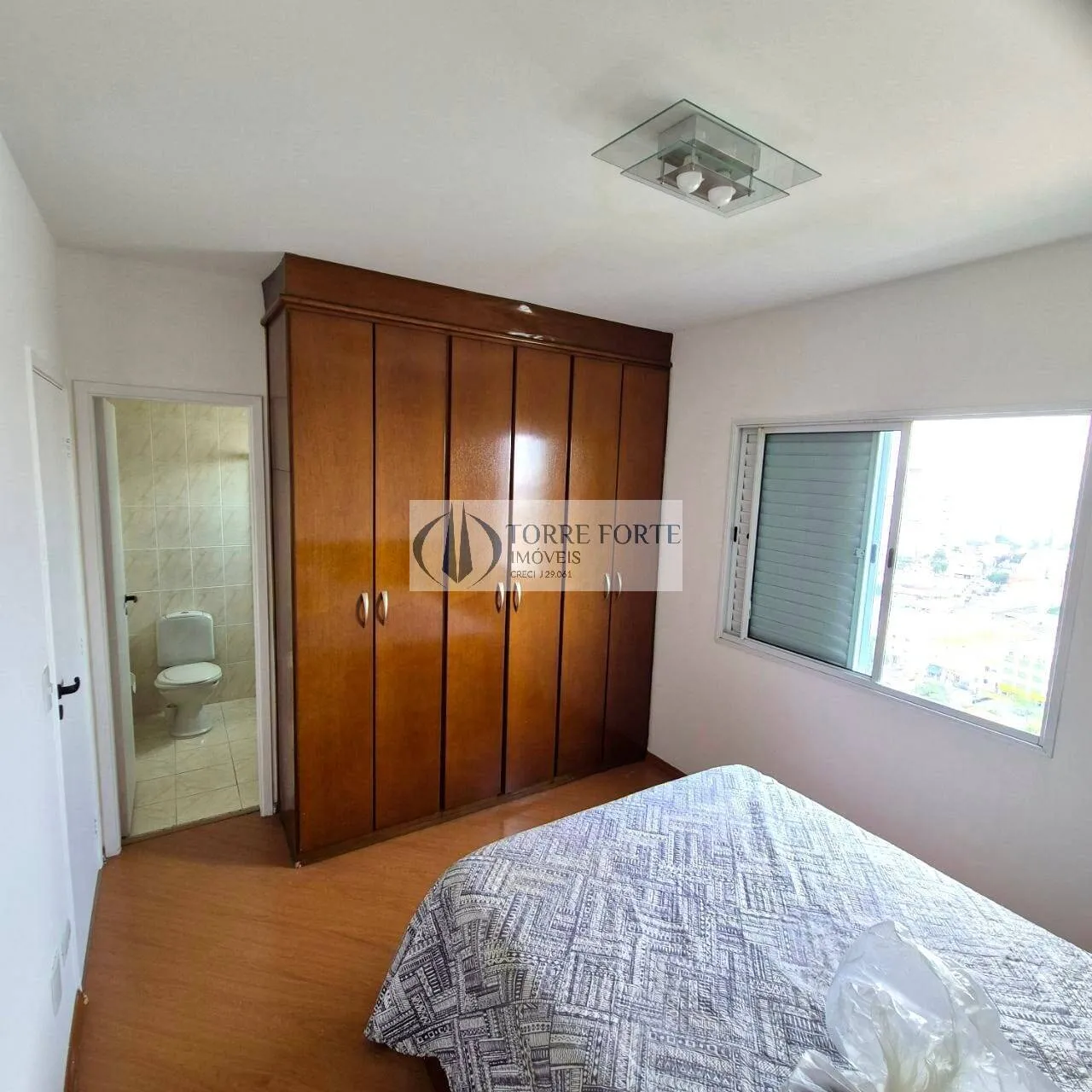 Imagem Ótimo Apartamento com 2 Dormitórios, 1 Suíte e 2 Vagas no Ipiranga