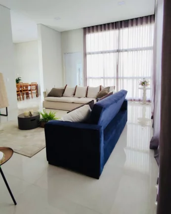 Imagem Linda casa a venda no Condomínio Ninho Verde Eco Residence II - Pardinho/SP.