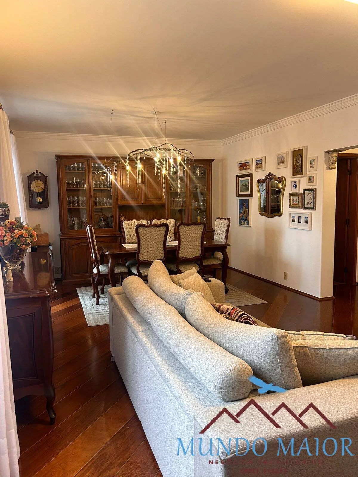Imagem Apartamento 155 M2, 3 quartos, 1 suíte, 2 vagas, Centro - Santo André/SP!!!