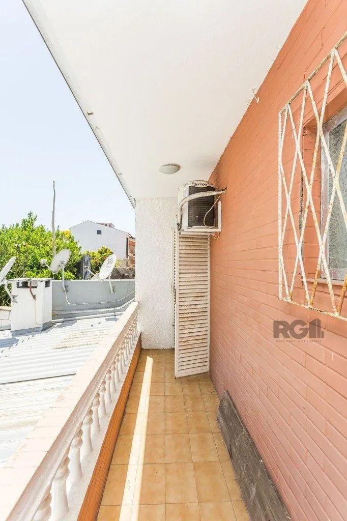 Imagem Casa 210m² - 3 dormitórios, 2 vagas