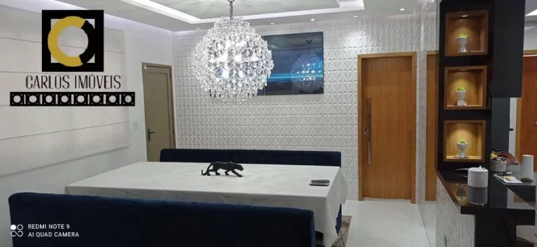 Imagem Maravilhosa casa sobreposta na ponta da praia à venda