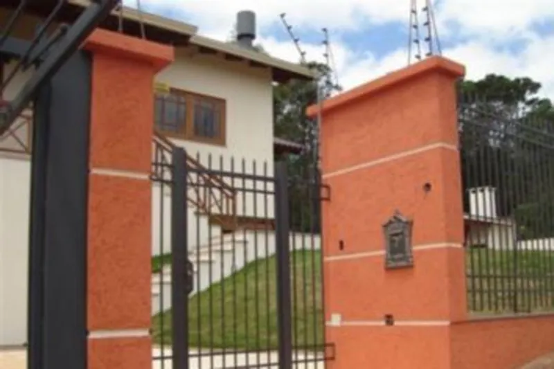 Imagem Casa para Venda - 270m², 3 dormitórios, sendo 1 suites, Vila Nova