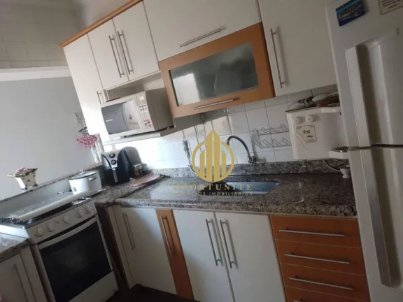 Imagem Casa em condomínio com 3 dormitórios para alugar, 180 m² por R$ 2.500/mês