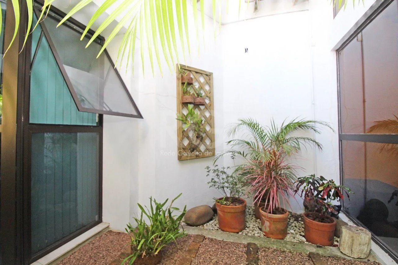 Imagem Casa Comercial para Venda - 68.58 Auxiliadora, Porto Alegre/RS