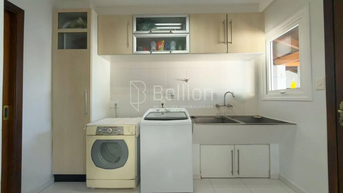 Imagem Uma casa que traduz alto padrão em cada detalhe.