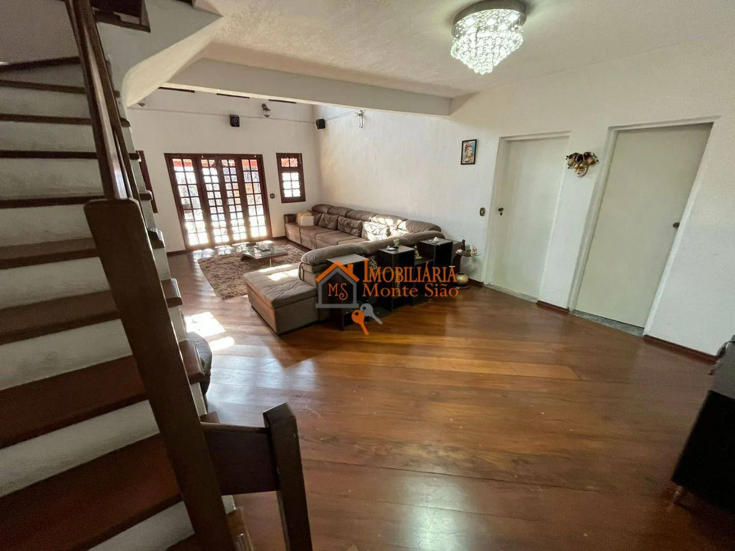 Imagem Sobrado com 4 dormitórios à venda, 256 m² por R$ 1.750.000,00 - Jardim Bom Clima - Guarulhos/SP