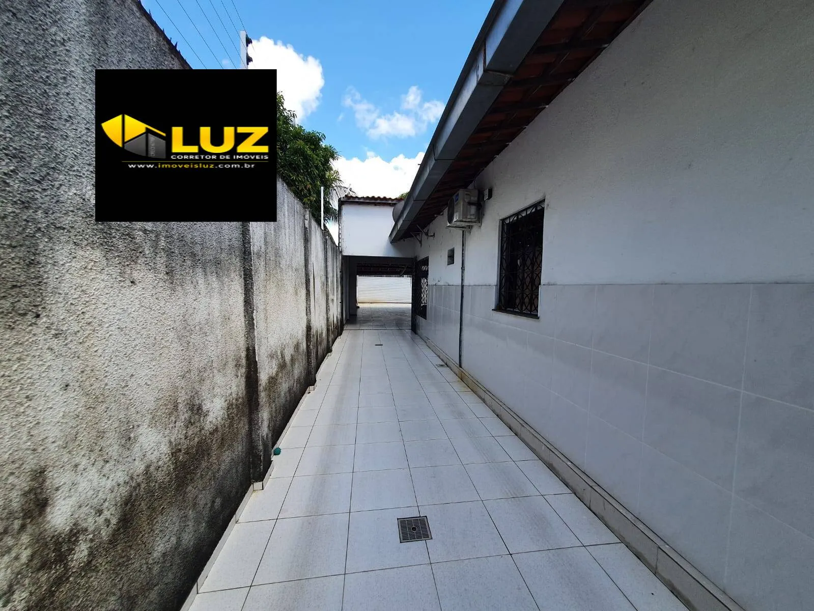 Imagem Casa com 528m² de Terreno em Messejana - Ideal para Morar ou Empreender!