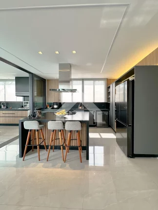 Imagem Casa de Condomínio em Residencial Morada dos Lagos - Barueri