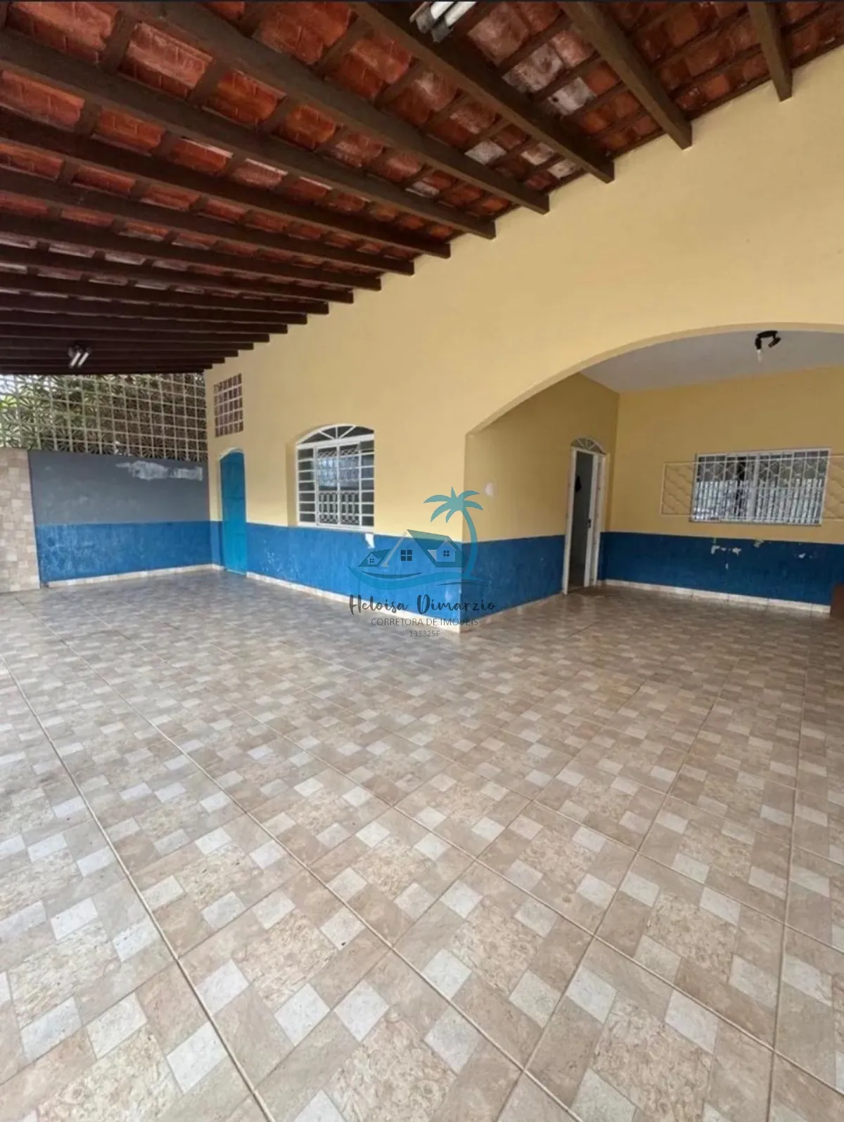 Foto do imóvel Casa com 4 dormitórios a venda em Ubatuba no Perequê-Açu - 300 metros da orla.