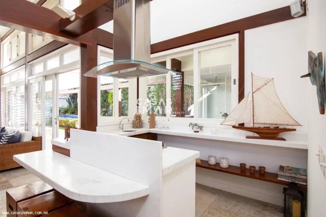 Imagem Casa em Condomínio para Temporada em Armação dos Búzios / RJ no bairro Manguinhos