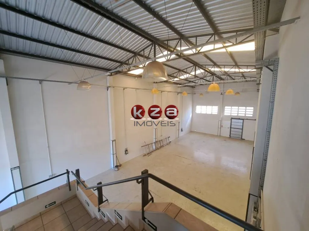 Imagem Barracão comercial e industrial para locação em Valinhos.