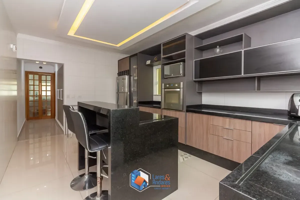 Imagem Casa para venda em Ipiranga com 3 quartos, sendo 3 suítes, 180m²