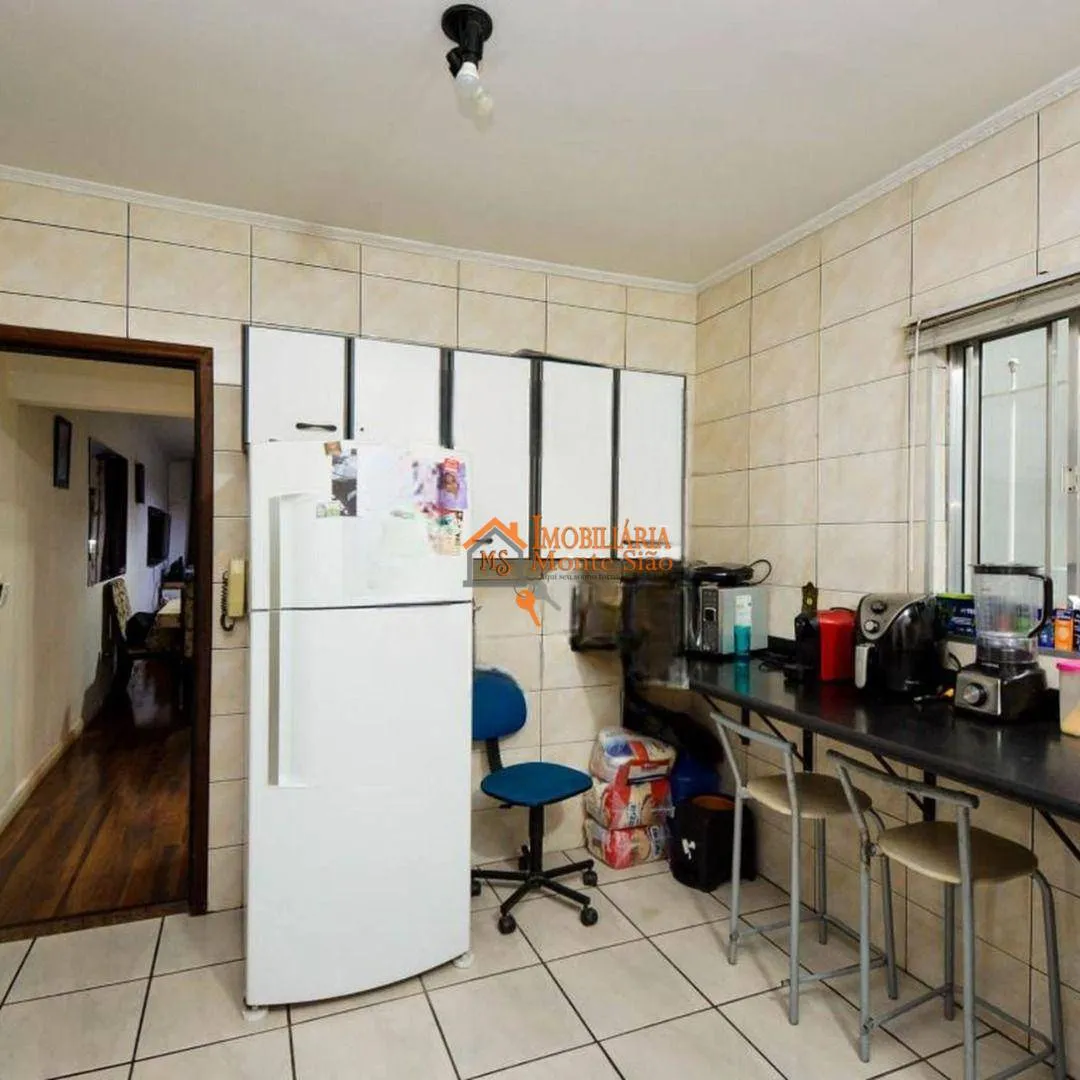 Imagem Sobrado com 3 dormitórios à venda, 275 m² por R$ 798.000,00 - Jardim Flor da Montanha - Guarulhos/SP