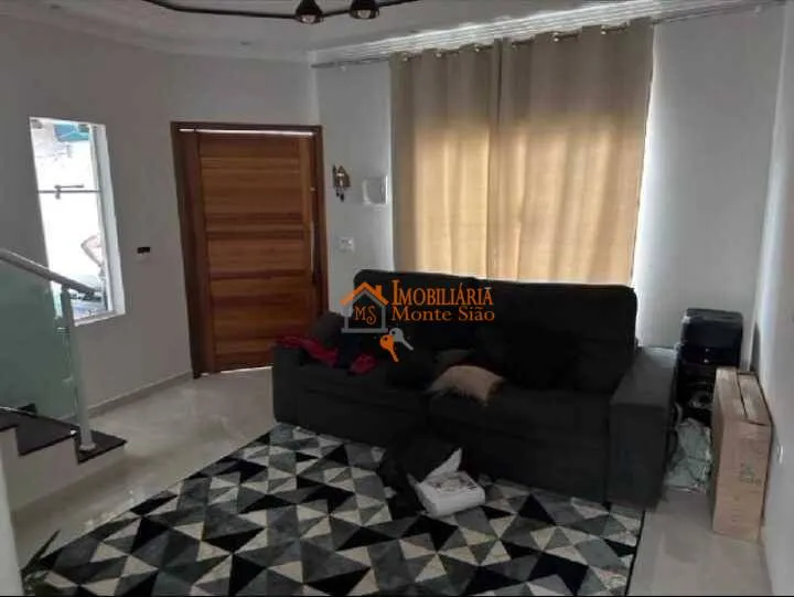 Imagem Sobrado com 3 dormitórios à venda, 200 m² por R$ 630.000,00 - Bonsucesso - Guarulhos/SP