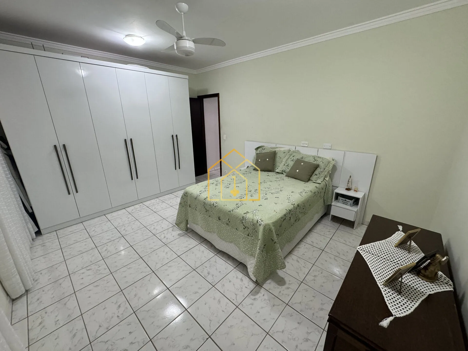Imagem Sobrado à venda 177 m² 3 quartos 1 suíte 2 vagas | Jardim Stella - Santo André - SP