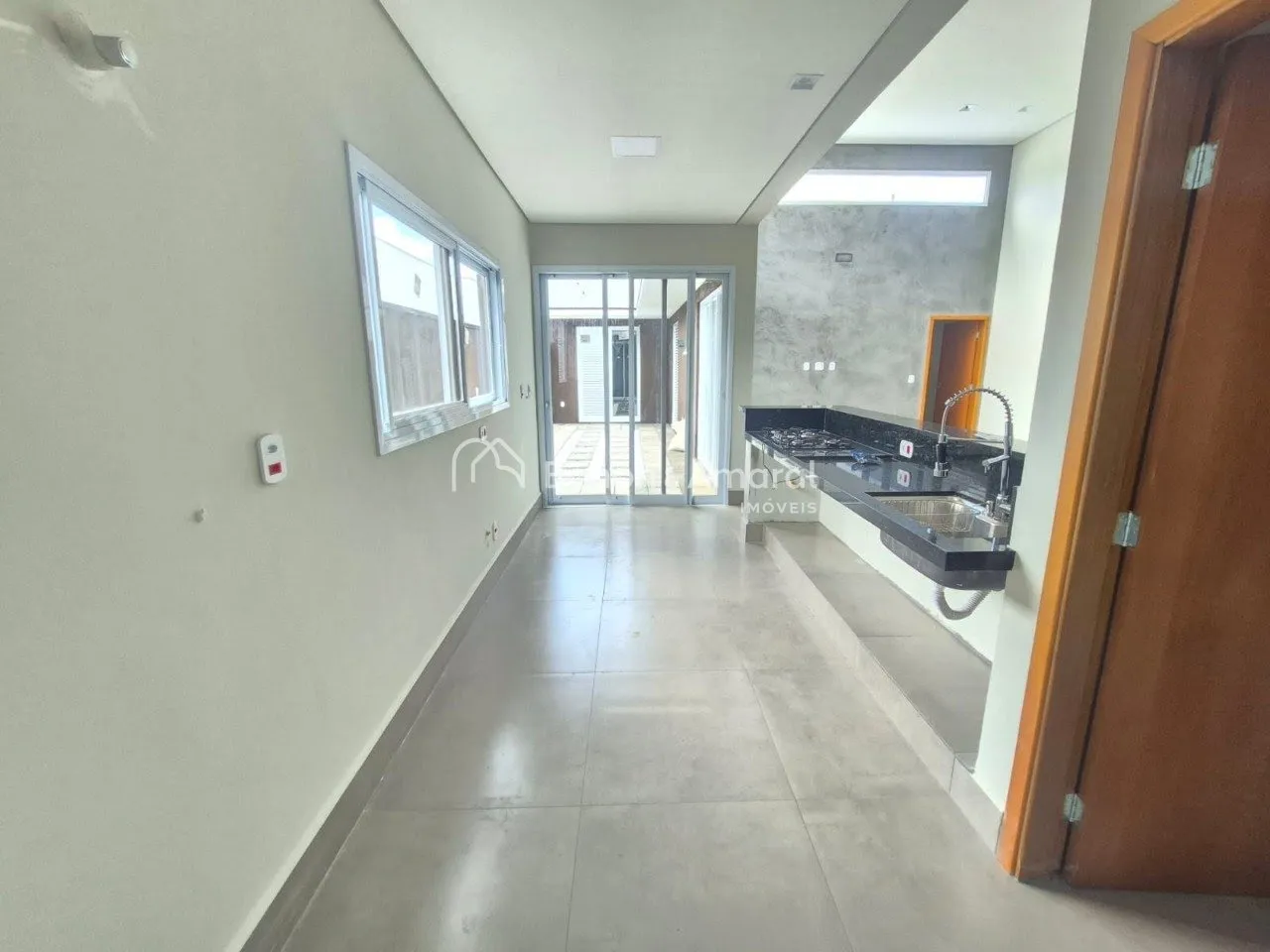 Imagem Casa a venda no Condomínio Jardim dos Lírios - Paulínia, SP